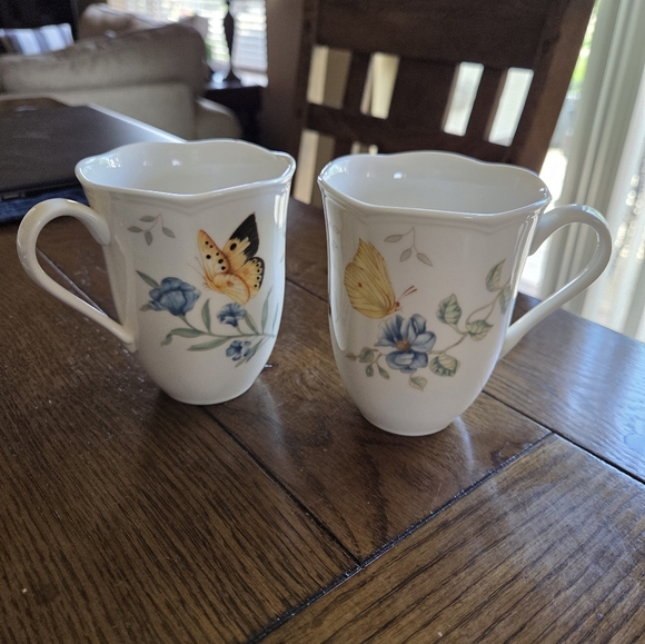 Pair Of Lenox Butterfly Meadow Mugs Dragonfly & Monarch - Picture 1 of 6